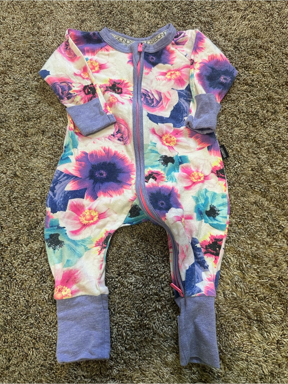 Bonds Floral Zippy